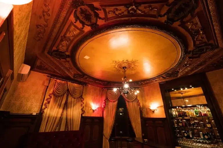 CLUB APHRODISIA (Maison Close Zurich)