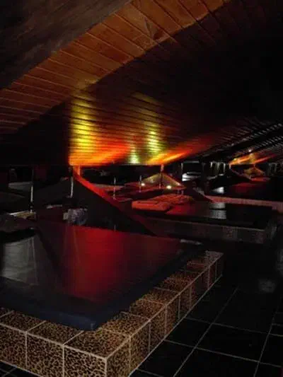 NEW RELAX (Maison Close Lausanne)